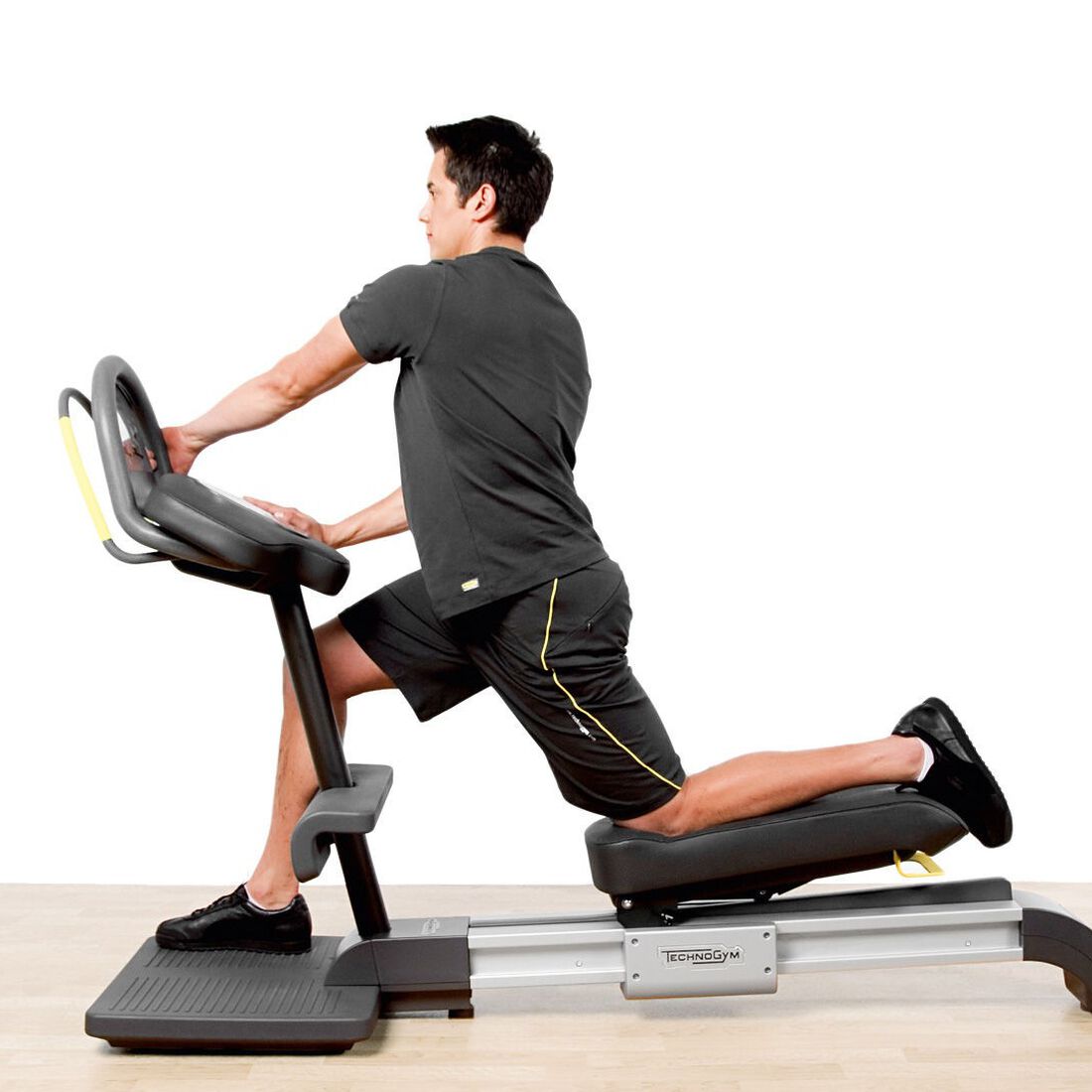 Тренажер Technogym для повышения гибкости